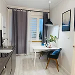 Apartment Dluga 6