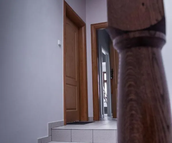 Апартаменти Dluga 6